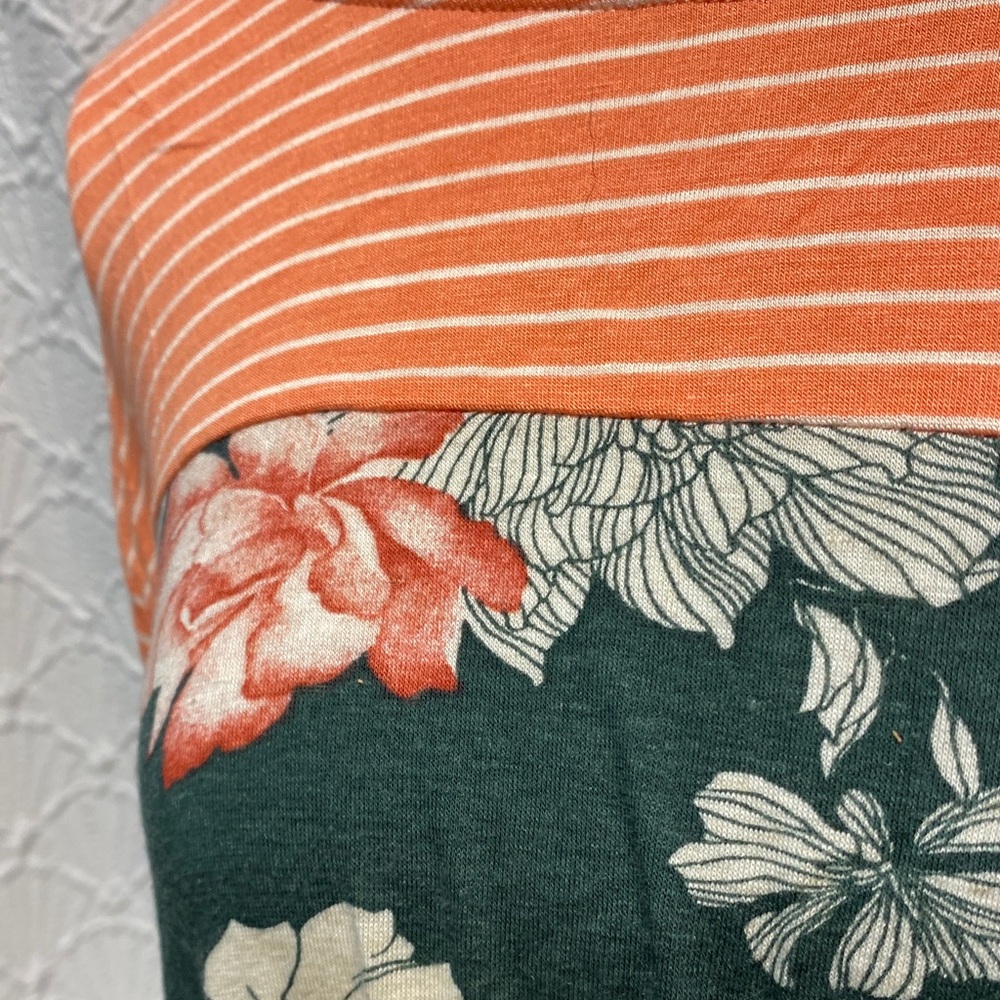 ODDY size 3X Floral and Striped coral and green oversized asymmetrical stretch - Picture 7 of 13
